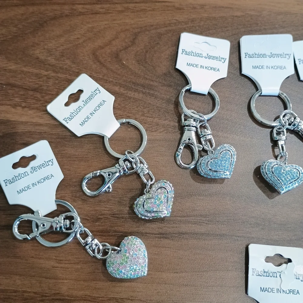 Lot Of 21 Silver and Rhinestone Key Rings - Picture 2 of 6